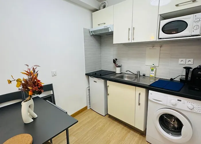 Dream Dwell Paris - Designer Flat Near Marais District