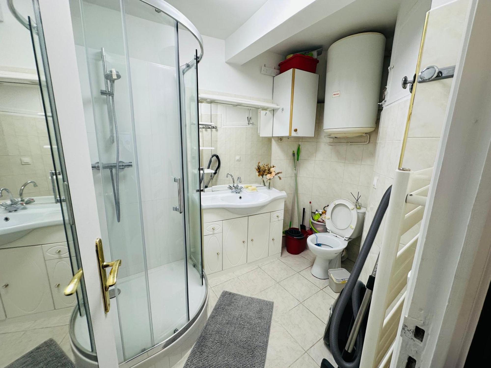 Dream Dwell - Designer Flat Near Marais District Apartment Paris
